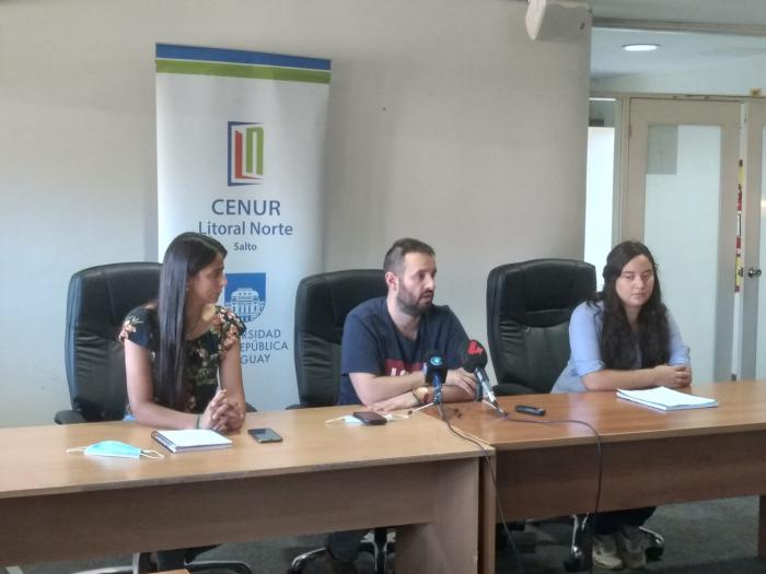 Dinella Massey y Ana Collares junto al Lic Mauricio Arreseigor Dinella Massey y Ana Collares junto al Lic Mauricio Arreseigor
